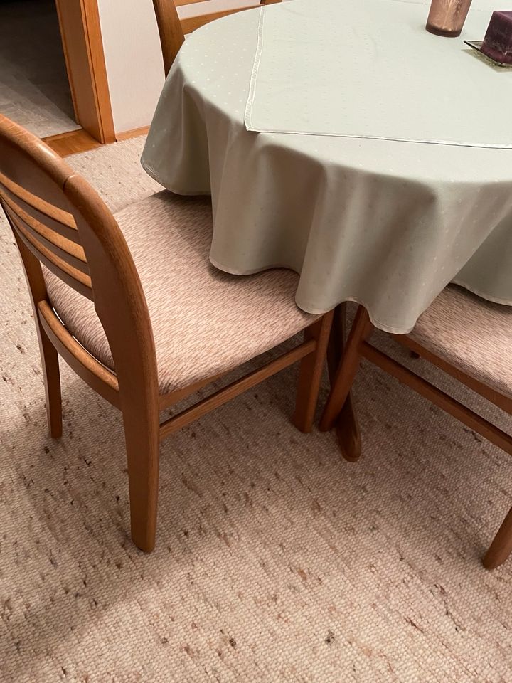 Esszimmer Tisch oval ausziehbar Esszimmertisch⭐️mit 6 Stühlen in Naumburg 