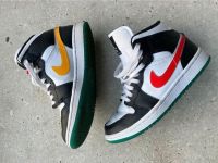 Jordan 1 Mid Alternate Swooshes Red Yellow Gr. 36 / US 5.5 München - Schwabing-West Vorschau