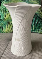 Kaiser Blumenvase Vase 25 cm groß weiß neuwertig Hessen - Wetzlar Vorschau