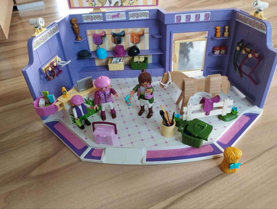 Playmobil Reitladen in Lage