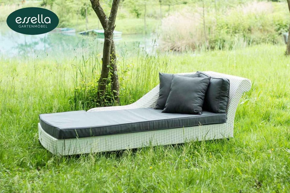 Polyrattan Chaiselongue Paris Flachgeflecht in Offenburg