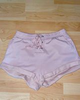 NEU - Tolle Hotpants Schnürung Bershka Gr. M rosa sexy Shorts Berlin - Reinickendorf Vorschau