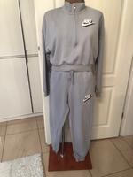 Nike Anzug Gr Xs original Hessen - Hanau Vorschau