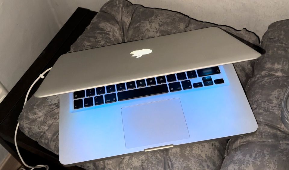 Macbook late 2008 Aluminium 13“ in Hessen - Herborn | eBay Kleinanzeigen  ist jetzt Kleinanzeigen