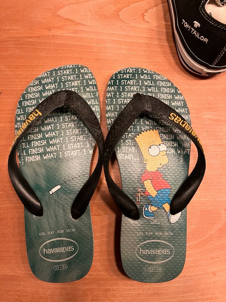 2 Paar Schuhe Flip Flops Havaianas und Schuhe Tom Tailor Gr.33/34 in Augsburg