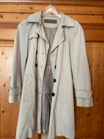 Trenchcoat, Mantel Größe 36, beige, top Zustand Berlin - Steglitz Vorschau
