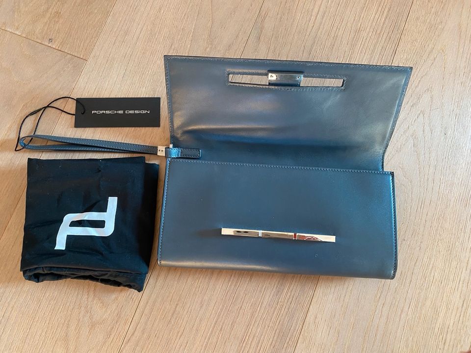 Porsche Design Clutch in Köln