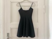 Missguided Minikleid / Kleid schwarz Größe XS/34 Niedersachsen - Hildesheim Vorschau