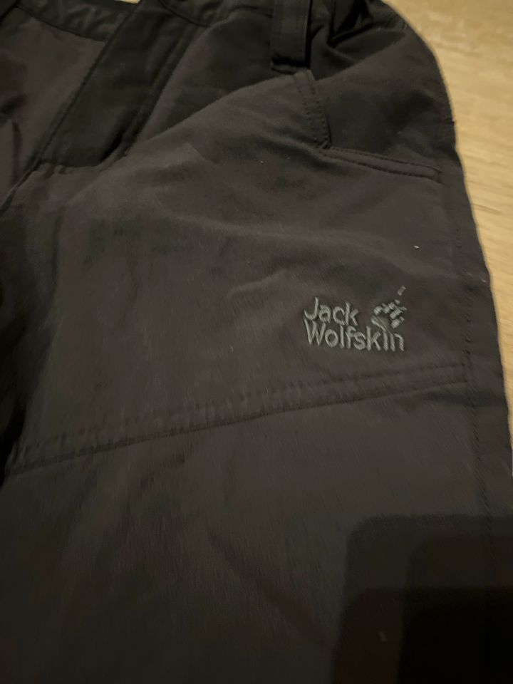 Jack Wolfskin Rascal - gefütterte Winterhose Outdoor Hose Gr 140 in Solingen