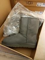 UGG Classic Short Boots Herren, grau, EU45, NEU Bayern - Baldham Vorschau