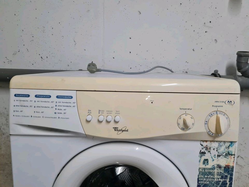 Waschmaschine 80€ VB in Düren