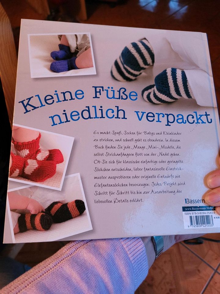 Socken für kleine Füße: Selbstgestricktes für Babys... | Buch | in Gemünden a. Main