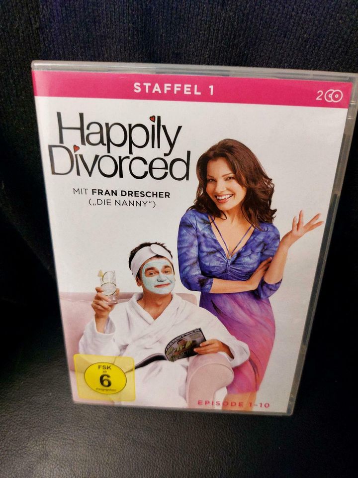 Happy Divorced Staffel 1+2 DVD in Kiel