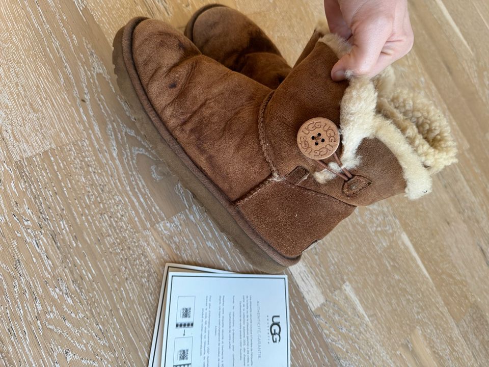 UGG Boots 38 Stiefel in Norderstedt