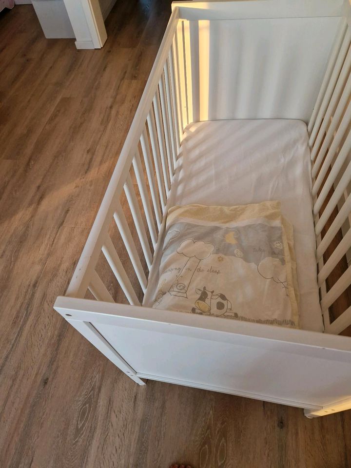 Ikea Sundvik Babybett/Kinderbett in Wesseling