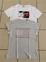 2 Tommy Hilfiger T-Shirts Gr. 164 Mädchen gut Nordrhein-Westfalen - Oerlinghausen Vorschau