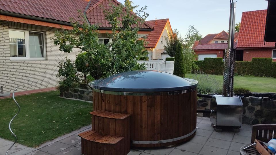 Hot Tub Garten Jakuzzi Sauna Whirlpool  Badefass in Löhne