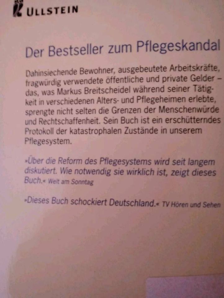 2 Pflege Bücher in Neumünster