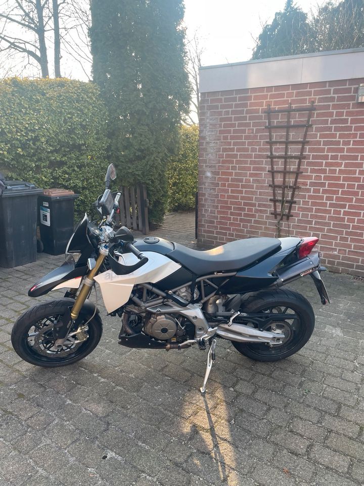 Aprilia Dorsoduro 750 ABS Supermoto in Hamburg