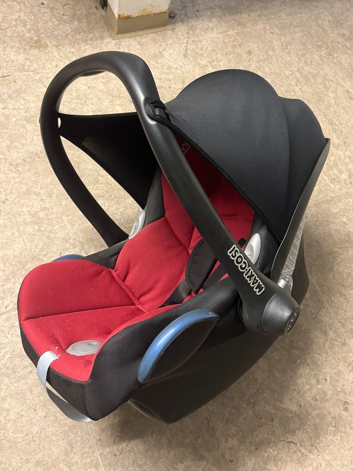 Maxi Cosi Cabrio Fix Schale Kinder/Baby in Wiesbaden