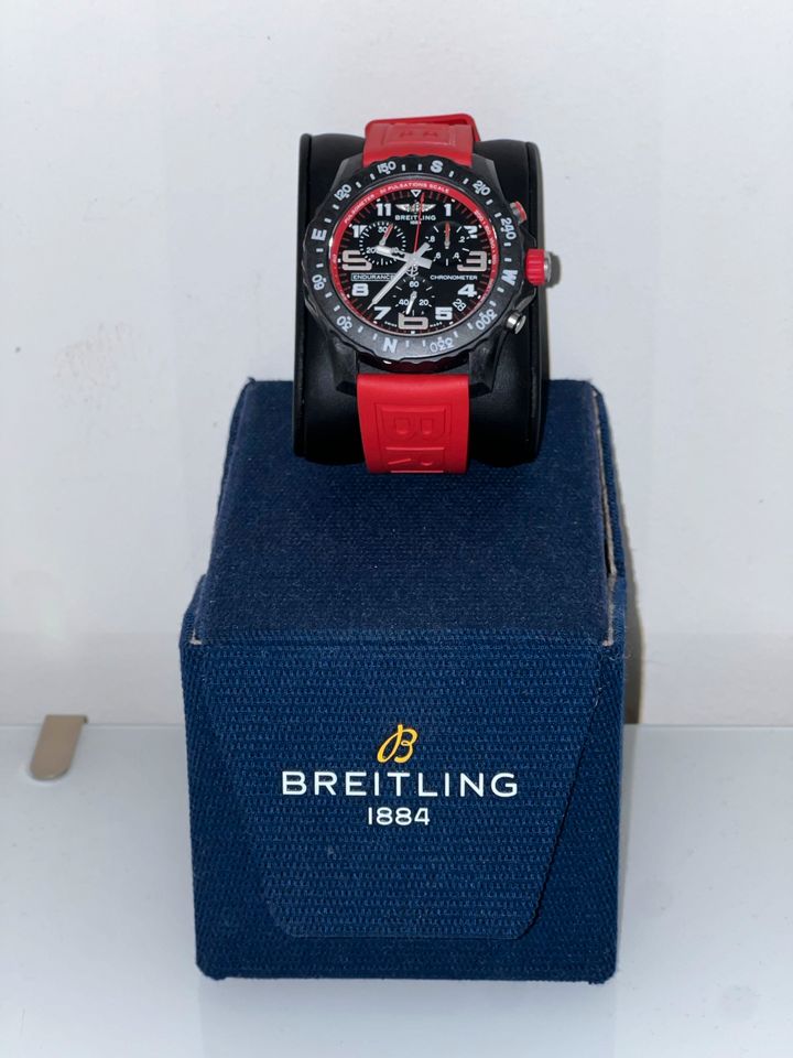 Breitling Endurance in Rot aus 12/22 in Iserlohn