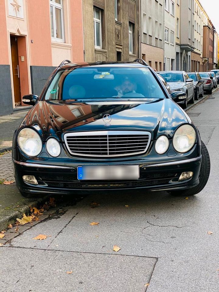 Mercedes benz e220 in Oberhausen
