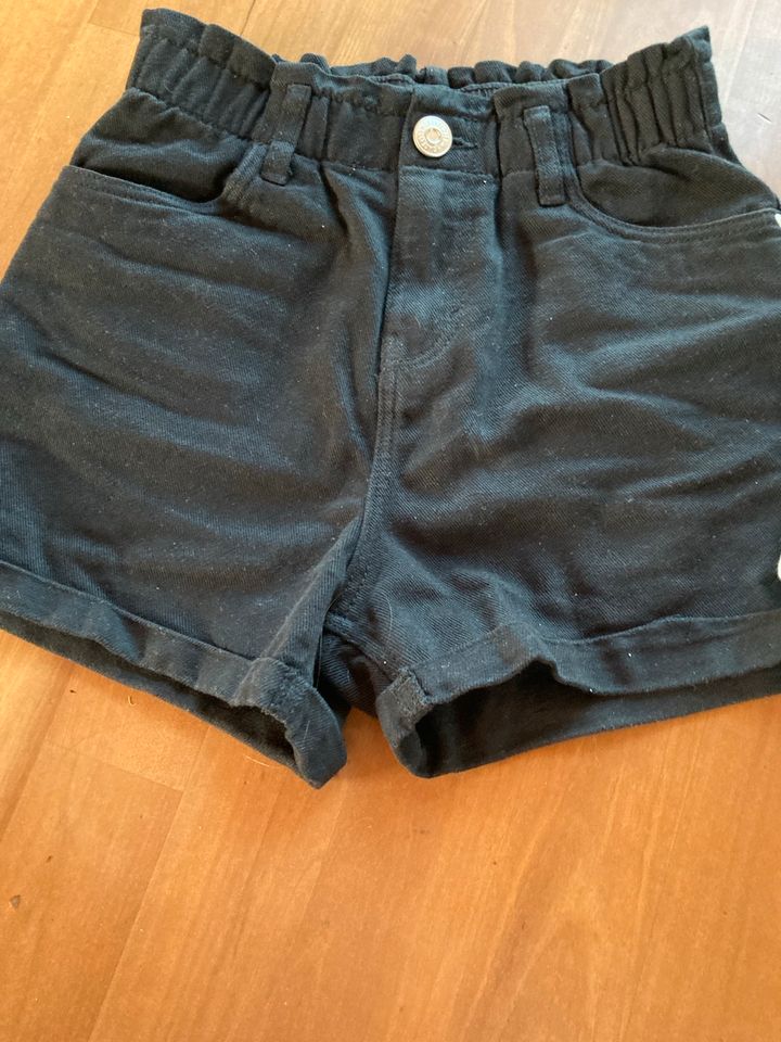 Shorts Jeans 140 c &a in Durach