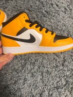 Angebot: Nike Air Jordan 1 Mid Sneakers - Gelb/Schwarz/Weiß Stuttgart - Stuttgart-Mitte Vorschau