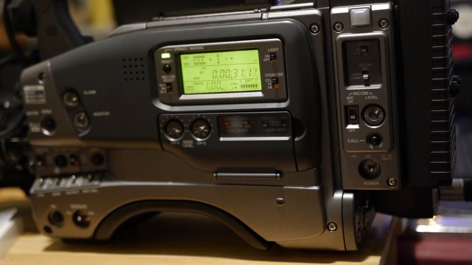 Der Neue, Vielseitige GY-DV550 von JVC STUDIO DV CAMCORDER ! in Wetzlar