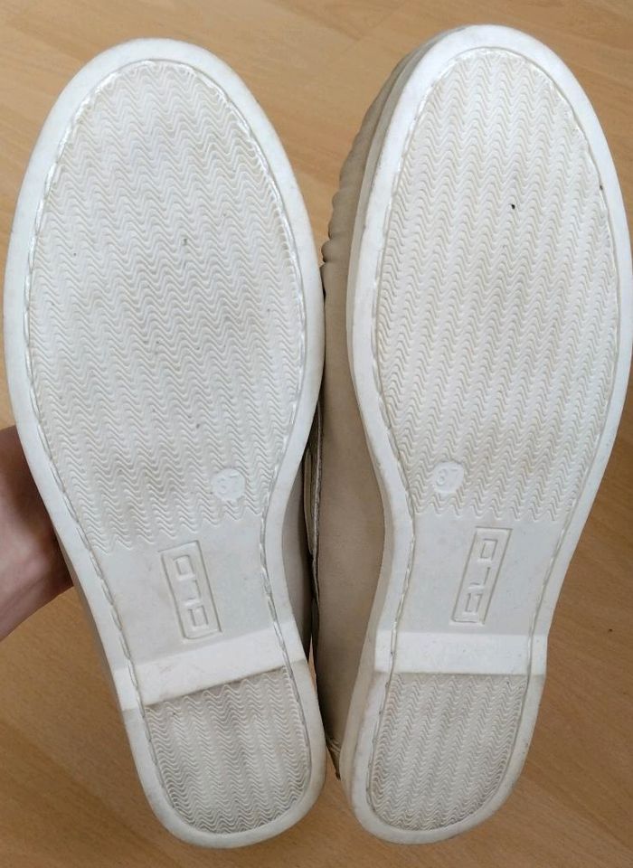 Ballerinas beige neu ungetragen 37 in Nürtingen