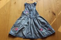 NEXT Kleid Sommer Trägerkleid Jeanskleid Gr. 104 / 3 - 4 J. NEU Bayern - Lamerdingen Vorschau