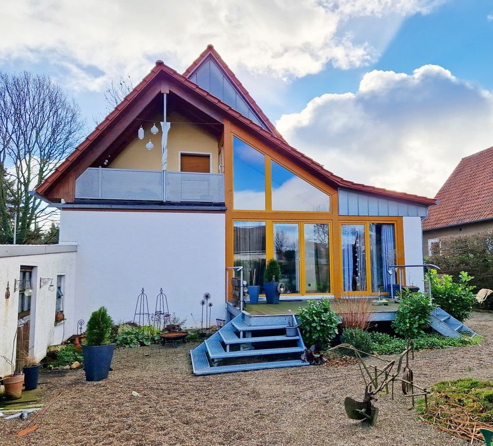 Energetisch gut aufgestellt - Ein-/Zweifamilienhaus in ruhiger Lage - Porta Westfalica in Porta Westfalica