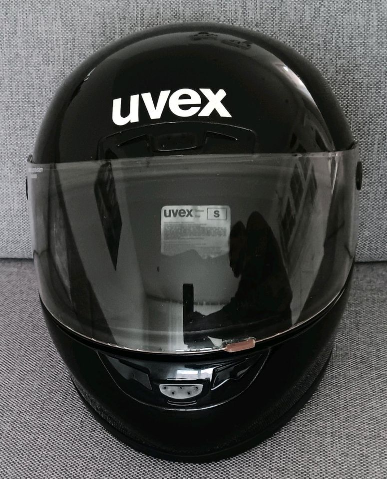 Motorradhelm in Maxdorf