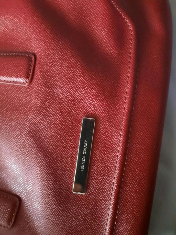 Damen Handtasche IVANKA TRUMP in Bad Krozingen