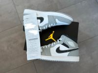 NIKE AIR JORDAN 1 MID LT Smoke Grau Weiß Sneaker 45 US 11 NEU Bonn - Dottendorf Vorschau