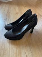 Pumps schwarz mit rosefarbenem Schimmer s.Oliver Soft Foam 37 neu Bayern - Gleißenberg Vorschau