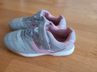 Turnschuhe Sneakers grau rosa Größe 33, nur im Schulsport genutzt Kr. München - Garching b München Vorschau