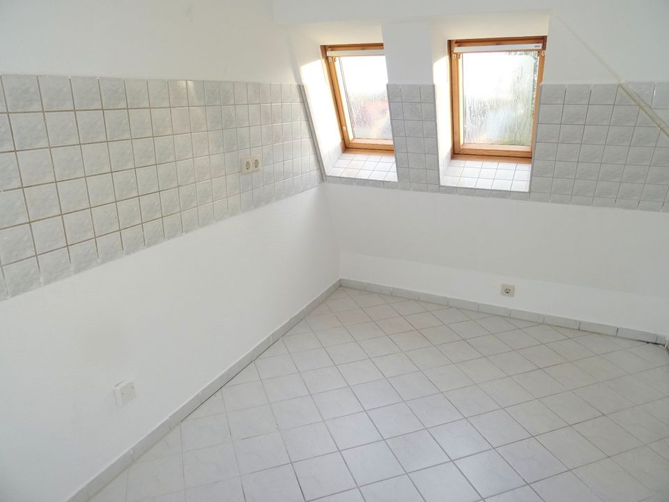 * mit Ausblick * 3 Zimmer Wohnung in Zwickau zu vermieten! in Zwickau