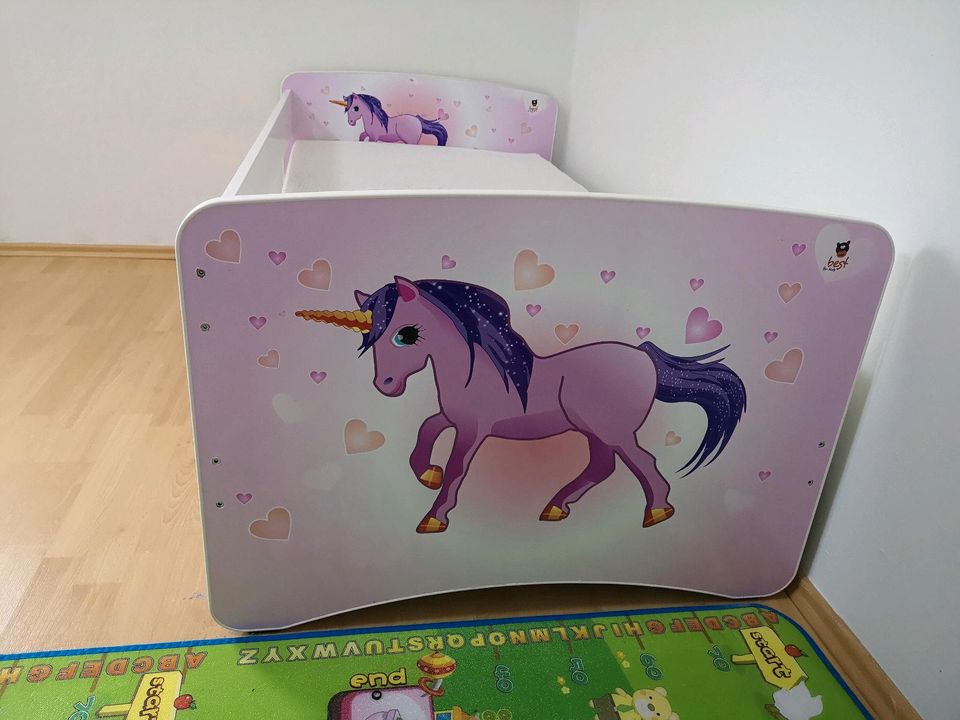 Kinderbett mit Einhorn 160x80 in Isen