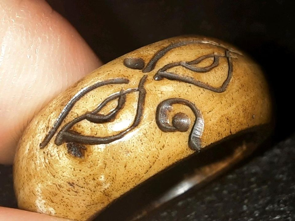 Ring, Fingerring aus Nepal, Buddhas Augen in Berlin