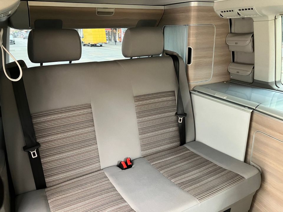 VW Bulli Camper T5.2 California Comfortline mit umfangr. Zubehör in Berlin