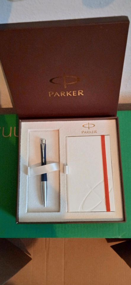 Kugelschreiber Parker Urban Set mit Buch Geschenkset in Mietraching