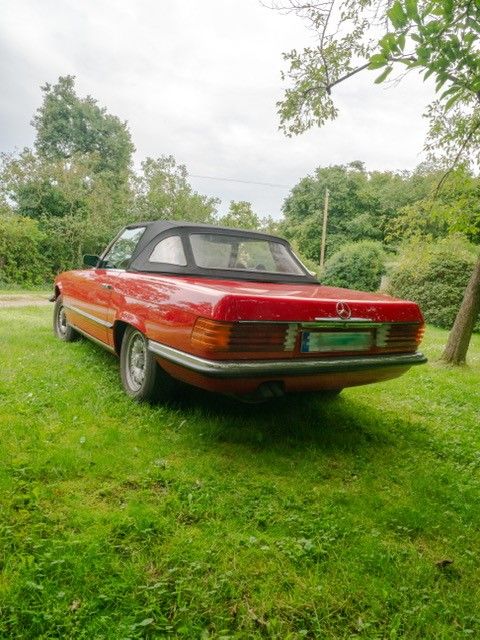 Mercedes 450 SL Cabrio in Rot – Ein Traum auf Rädern in Ottersberg