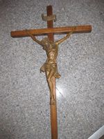 Holzkreuz mit Jesusfigur, handgeschnitzt, ausdrucksstark Bayern - Wolnzach Vorschau