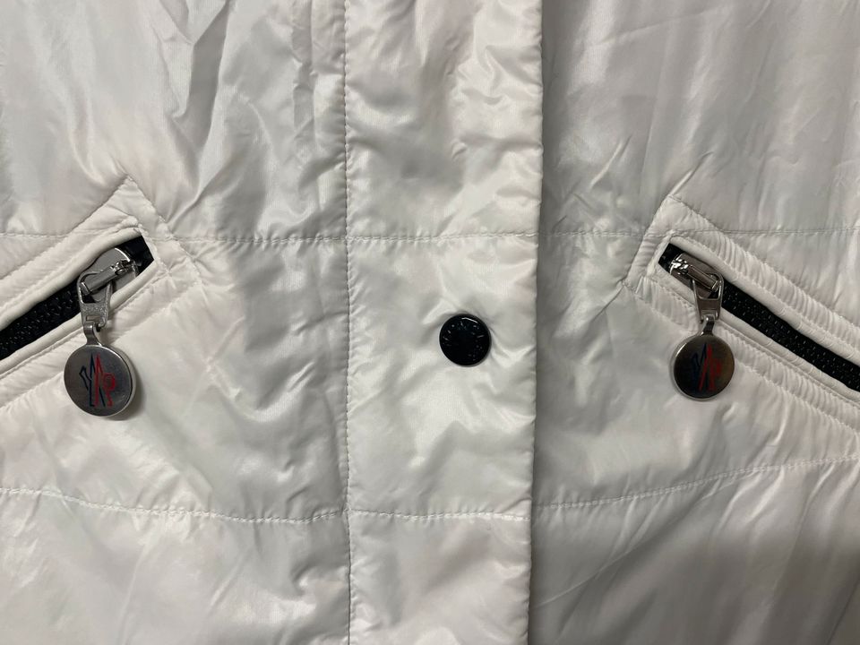 Moncler Jacke weiß ungefüttert Größe 140 in Frankenthal (Pfalz)