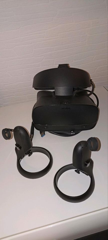 Oculus Rift S VR Brille + Controller in Bietigheim-Bissingen