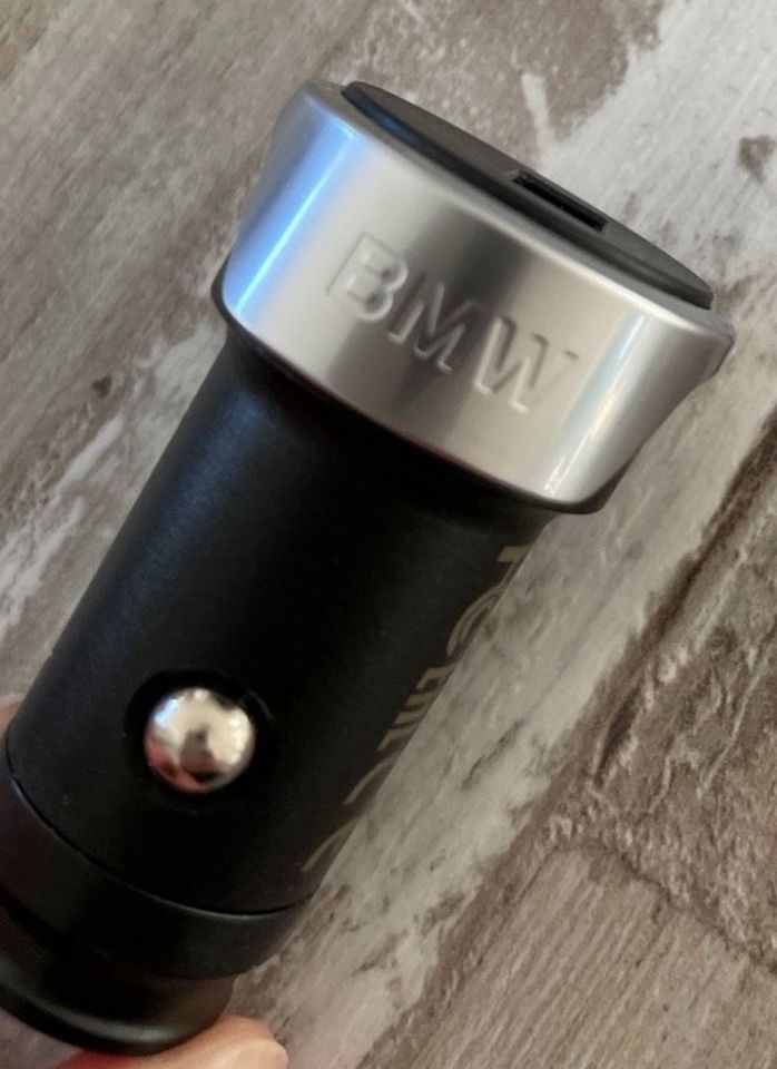 BMW Adapter für Zigarettenanzünder auf USB in Korschenbroich