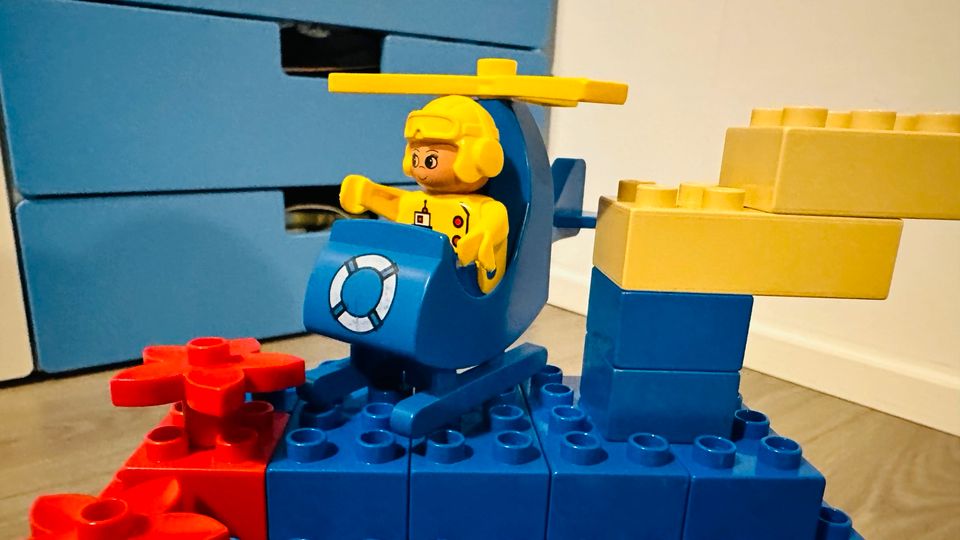 LEGO DUPLO Feuerwehr mit Haus, Helikopter Hubschrauber 56 Teile in Köln