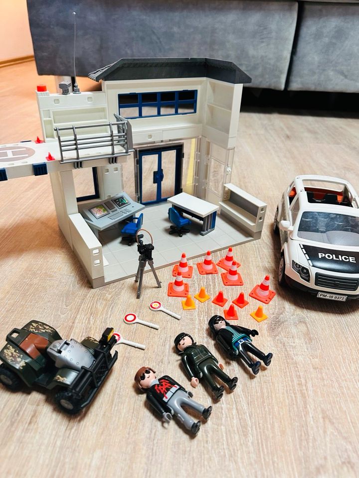 Playmobil Polizeistation 9872 NP 75€ in Merzenich