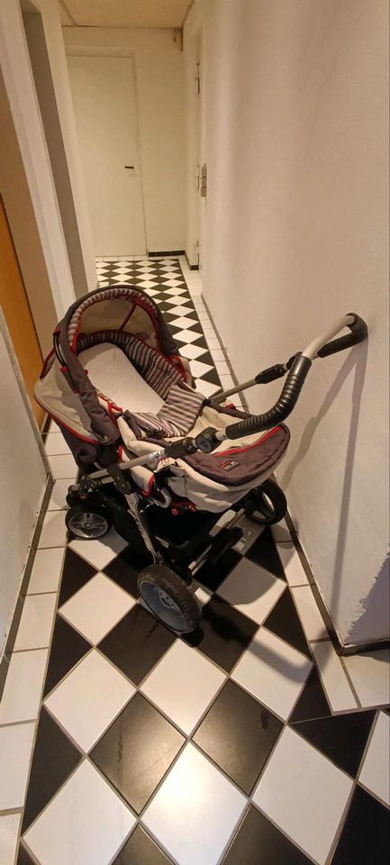 Kinderwagen Hartan Racer S in Meschede